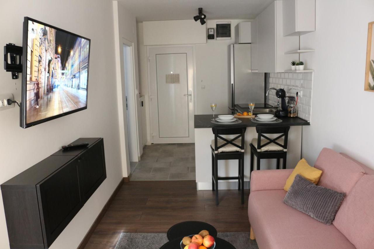 Luca, Digital Nomad Getaway Studio Apartment Zagreb Eksteriør bilde